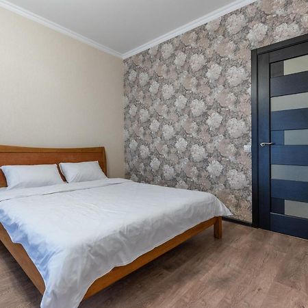 키예프 Flatrent Drahomanova 2A 아파트 외부 사진