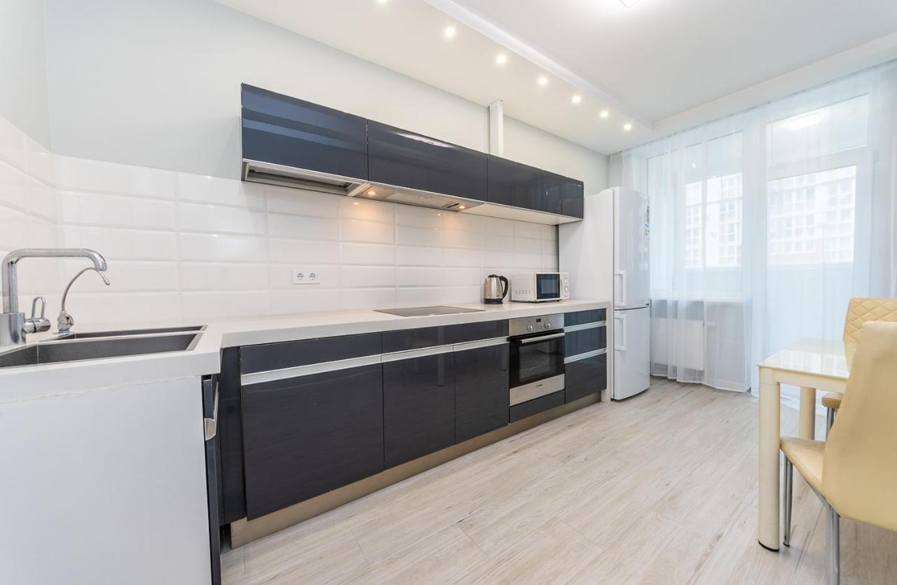 키예프 Flatrent Drahomanova 2A 아파트 외부 사진