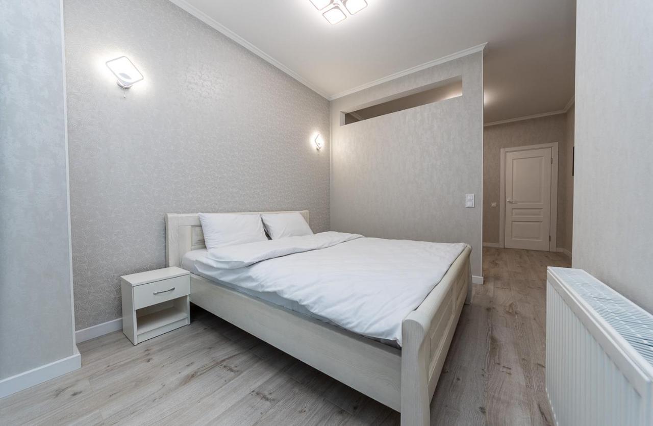 키예프 Flatrent Drahomanova 2A 아파트 외부 사진